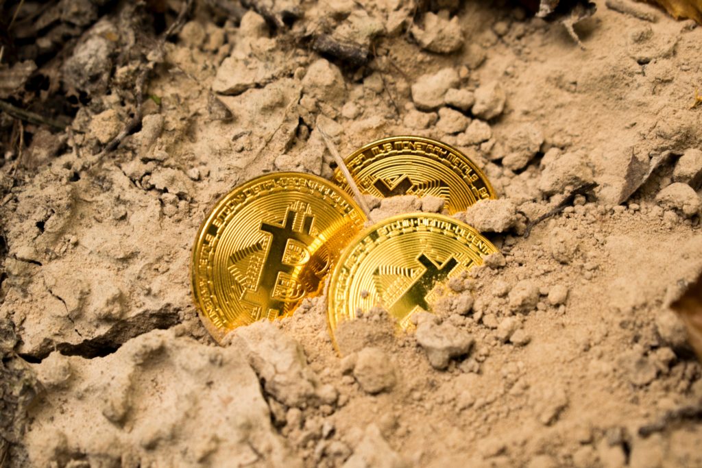 How Much Does It Cost To Mine Bitcoin In The Uk : Bitcoin price news: Will bitcoin break $9,000 this year ... - Bitcoin mining began as a well paid hobby for early adopters who had the chance to earn 50 btc every 10 minutes, mining from their bedrooms.